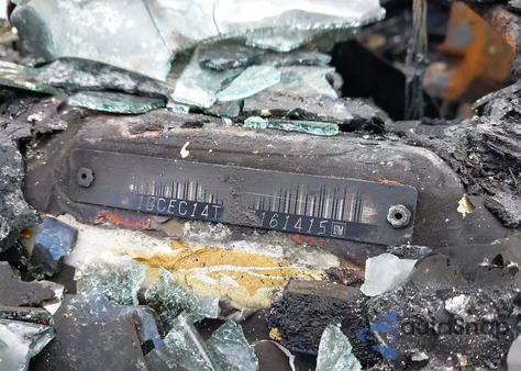 2004 Chevrolet Silverado 1500 Work Truck из США, поврежденный, VIN 1GCEC14T84Z161415